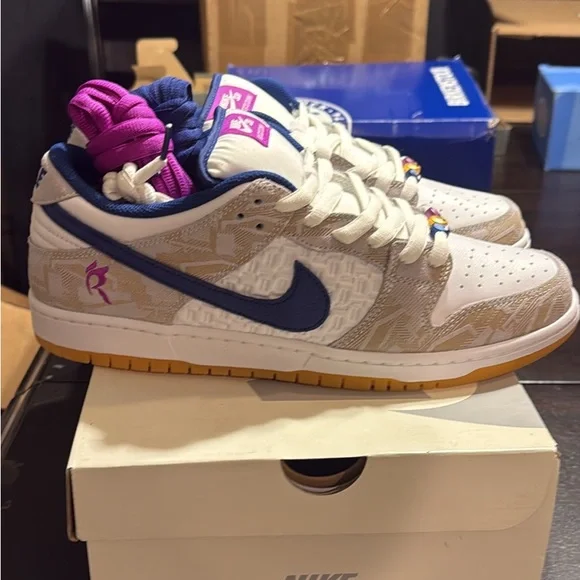 Brand new Nike SB Dunk Low PRM Platinum size 12 men